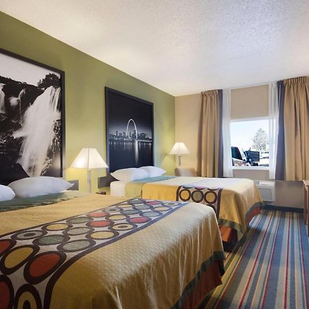 Super 8 By Wyndham Lees Summit Motel Lee’s Summit Dış mekan fotoğraf