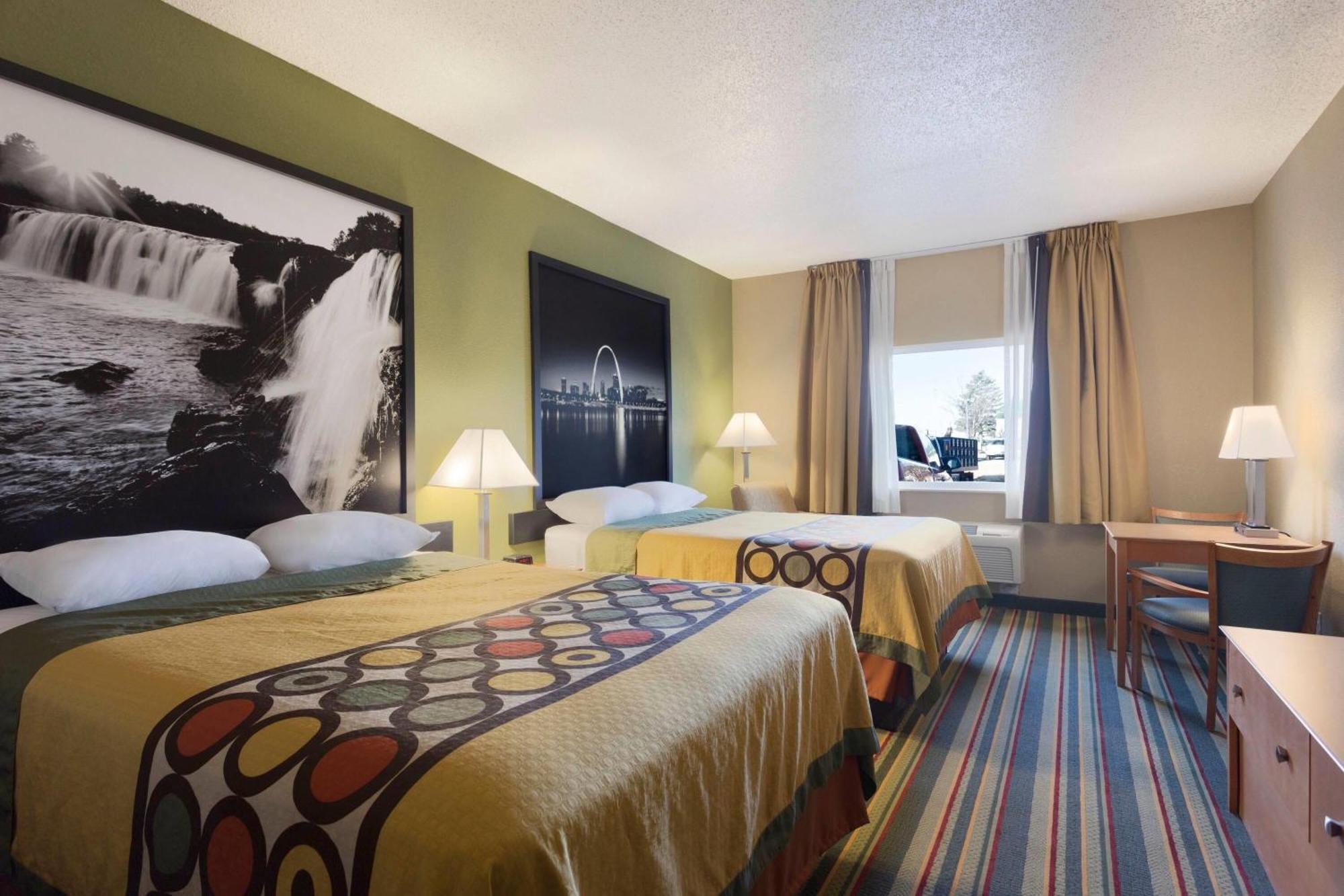 Super 8 By Wyndham Lees Summit Motel Lee’s Summit Dış mekan fotoğraf